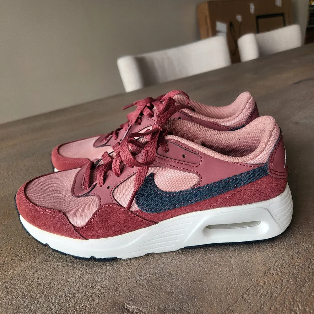 Nike Shoes Womens 6 Air Max SC SE Red Stardust/Deep Jungle Cedar FB8459-600 NWOT
